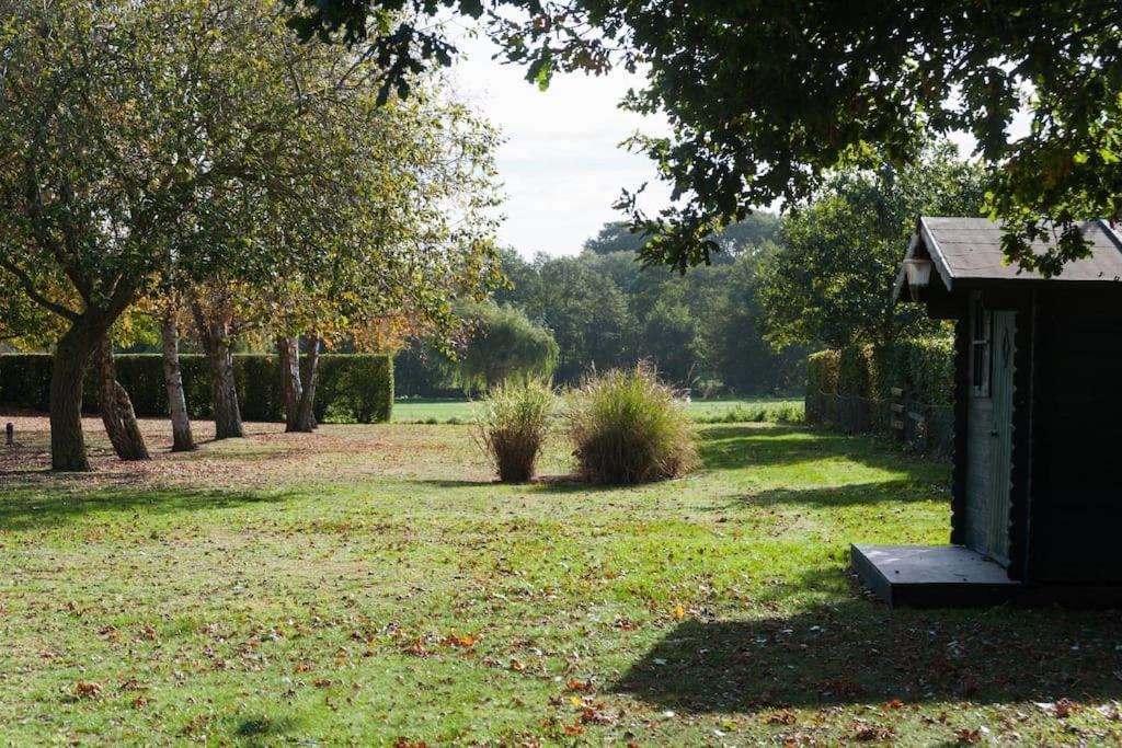 Marshlands House, Sleeps 16 - Country Barn With Hot Tub Holiday home